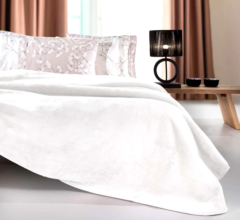 Guy Laroche Βελουτέ Κουβέρτα Logo Ice 160x220