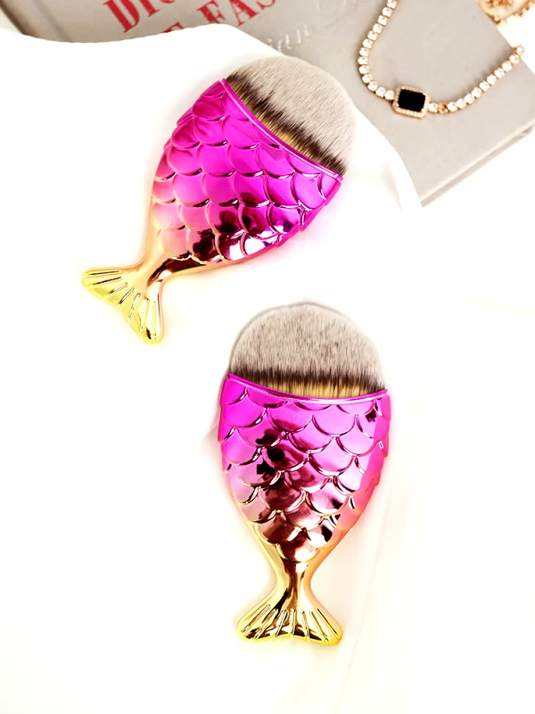 sense-shop MERMAID FOUCHSIA FACE BLENDER AND SCULPTING BRUSH