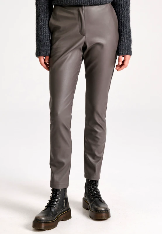 FUNKY BUDDHA Slim fit chino παντελόνι από οικολογικό δέρμα (PU)