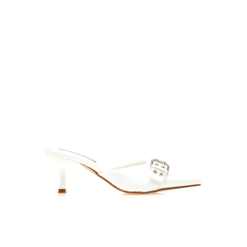 Tsoukalas Mules λευκά δερματίνη με διακοσμητικό λουράκι μυτερά ΛΕΥΚΟ