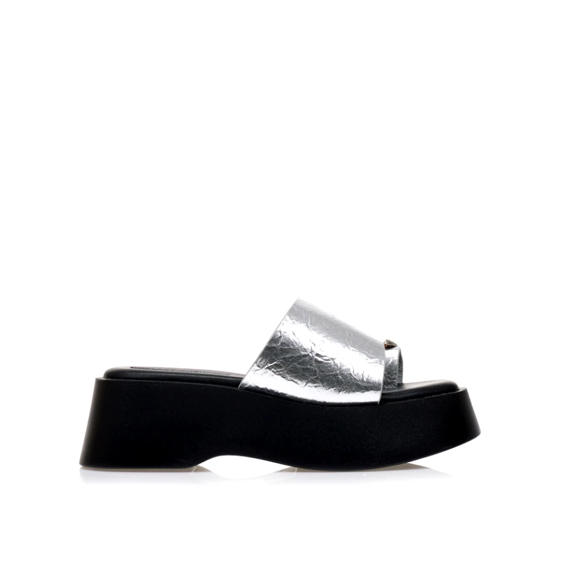 Tsoukalas Flatforms ασημί δερματίνη με σχέδιο δαχτυλίδι ΑΣΗΜΙ