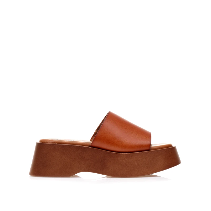 Tsoukalas Flatforms κάμελ δερματίνη με φαρδιά φάσα ΚΑΜΕΛ