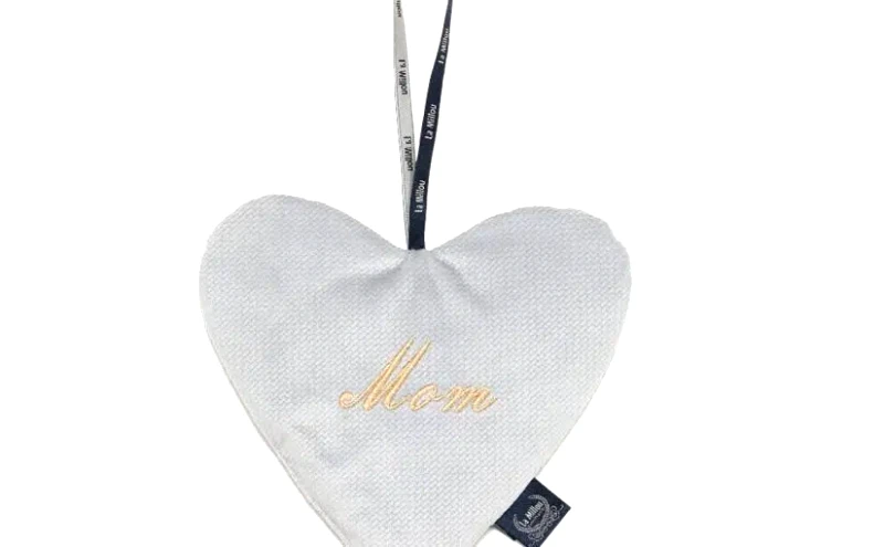 Baby Shower Velvet Heart “Mom” Grey