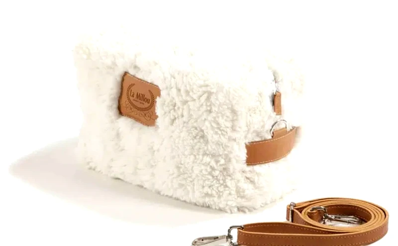 Christmas Alaska Furry Cosmetic Bag