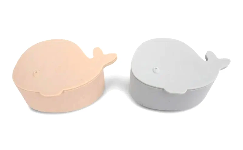 AW '24 Filibabba Set of 2 Silicone Mini Snackboxes – Christian the Whale – Pearl Blue