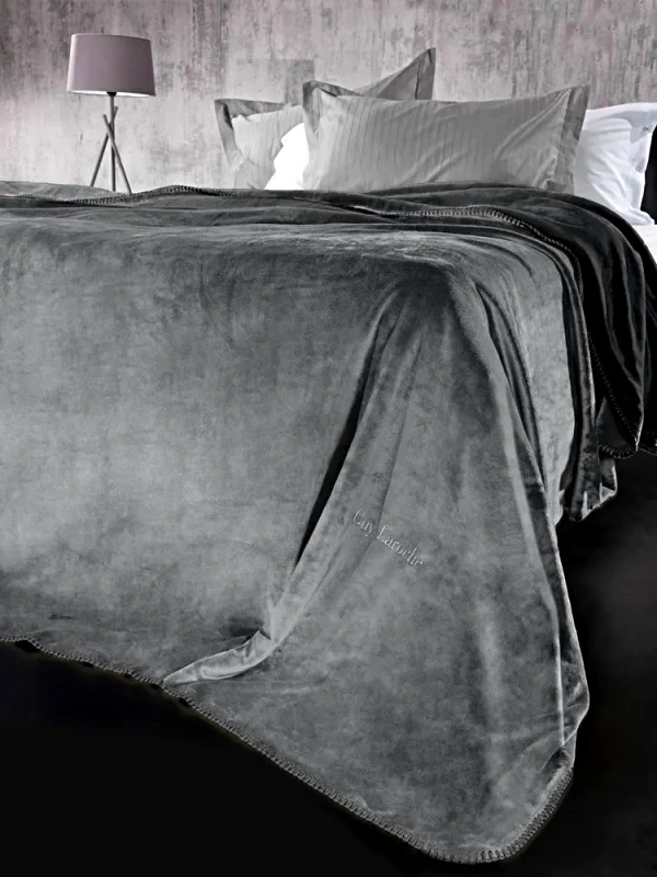 Guy Laroche Σετ Κουβέρτα Υπέρδιπλη 2 Τεμαχίων Guy Laroche Velvet Cement 220x240