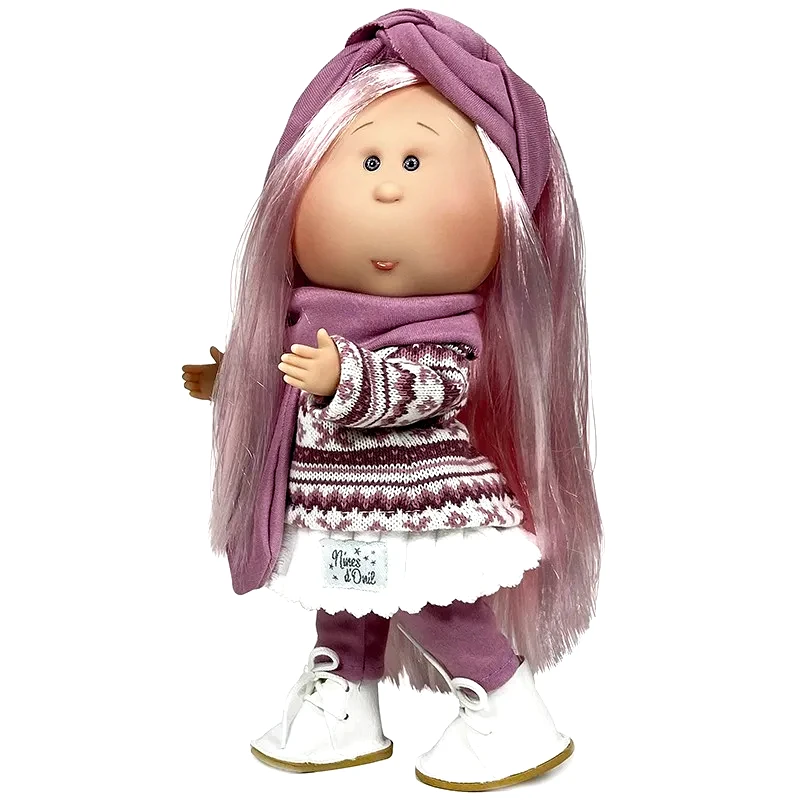 Nines d' Onil Κούκλα Mia Με Ροζ Μαλλιά Κασκόλ Και Κορδέλα Nines D'Onil Σε Θήκη NDO-1113