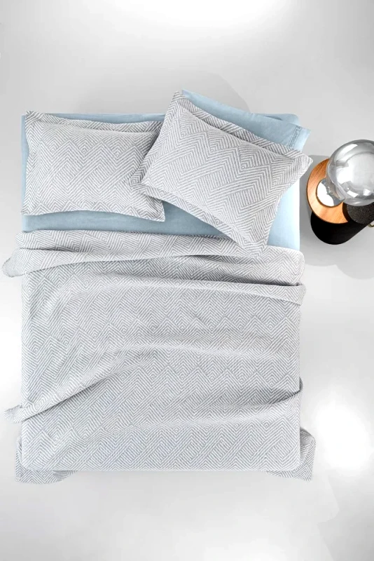 Guy Laroche Κουβέρτα Υπέρδιπλη Guy Laroche Tetris Silver 245x260