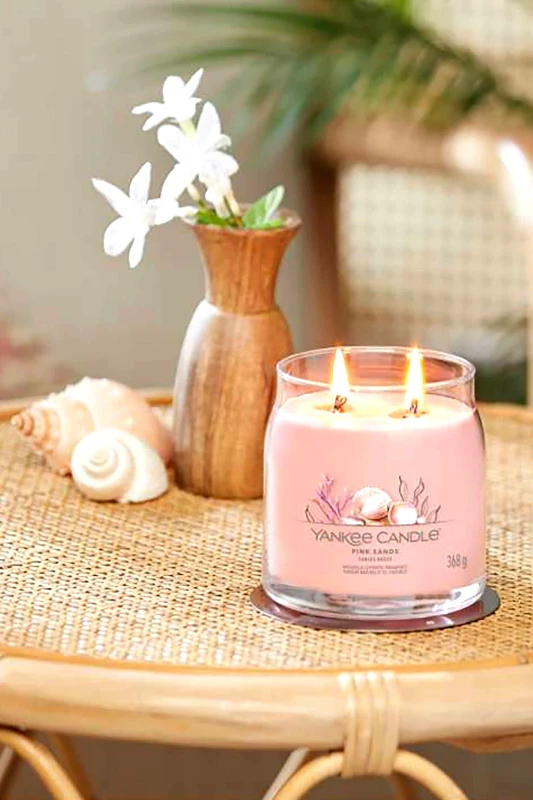 YANKEE CANDLE Yankee Candle αρωματικό κερί σε γυάλινο δοχείο medium "Signature Pink Sands" - 1629996E