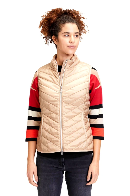 BETTY BARCLAY Betty Barclay γυναικείο αμάνικο μπουφάν με καπιτονέ σχέδιο και ψηλό λαιμό - 7210/1040 Μπεζ