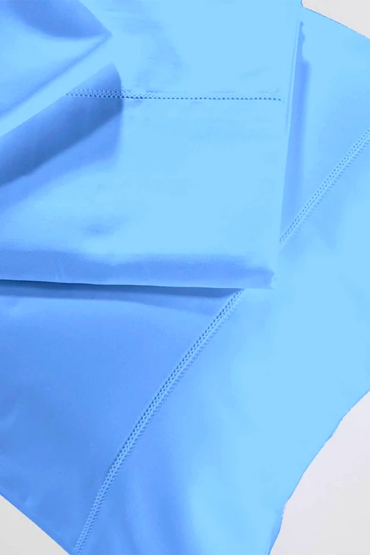 DOWN TOWN HOME DOWN TOWN Home σετ παπλωματοθήκη υπέρδιπλη και μαξιλαροθήκες με ανάγλυφη ραφή "250/17 Ciel" 235 x 245 cm - 2 x 52 x 75 cm - 12-0486