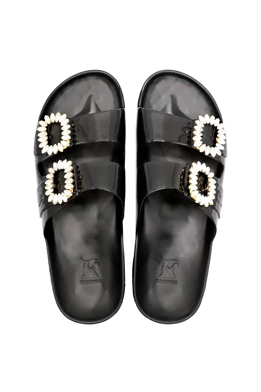 CACATOÈS Cacatoès γυναικείες σαγιονάρες με διακοσμητικές πέτρες "Anjo Lindo" - ANJOLINWPACKE24 Μαύρο