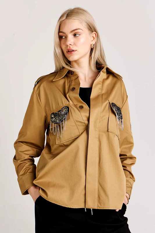 ΒΕΤΤΙΝΑ 2 Overshirt με διακοσμητικά patches