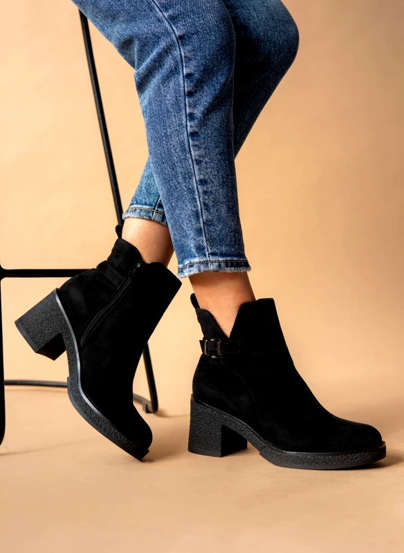 The Fashion Project Μποτάκια αστραγάλου suede με άνοιγμα - Μαύρο