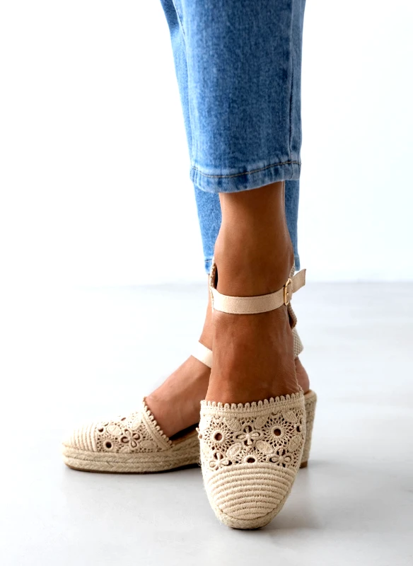 Alta Moda Εσπαντρίγιες platforms πλεκτές με μπαρέτα - Μπεζ