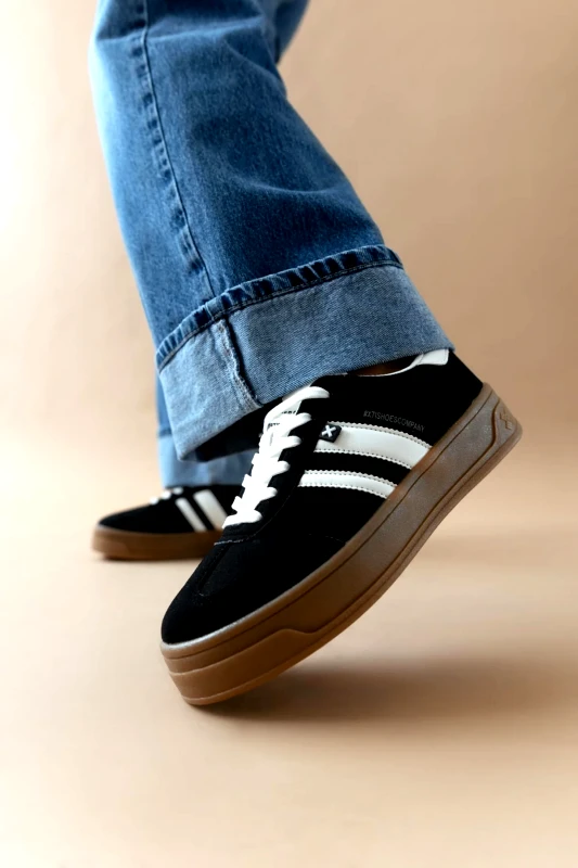 Xti Footwear Sneakers με ρίγες Xti 143483 - Μαύρο