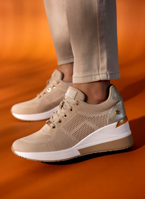 Xti Footwear Sneakers wedges πλεκτά Xti 142419 - Μπεζ