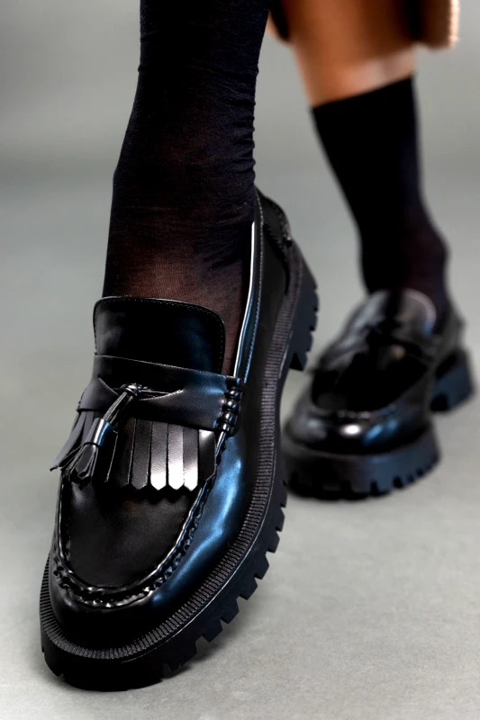 CORINA Loafers chunky με κρόσσια CORINA - Μαύρο