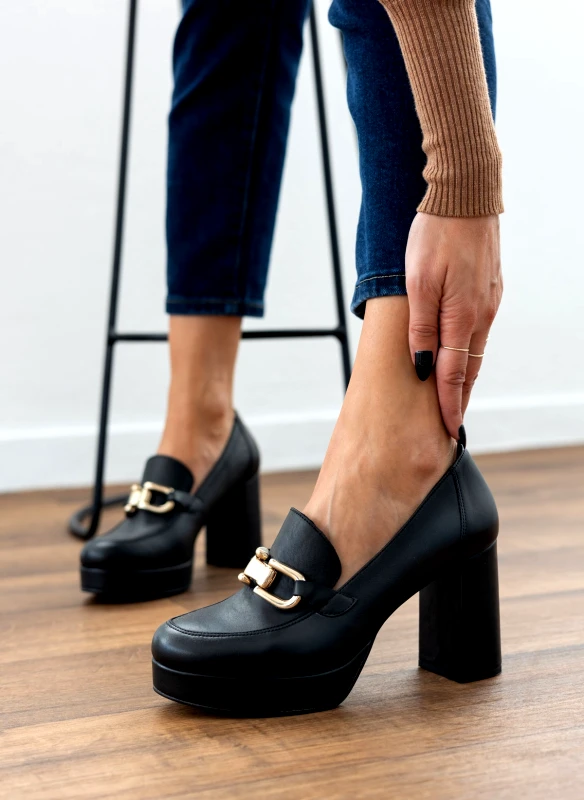 RAGAZZA Loafers δερμάτινα με τακούνι και φιάπα Ragazza 0518 - Μαύρο