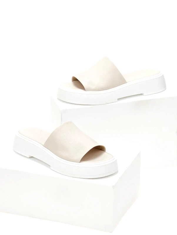 IRIS Σανδάλια flatforms δερμάτινα με φαρδιά φάσα Iris Sandals - Ζαχαρί