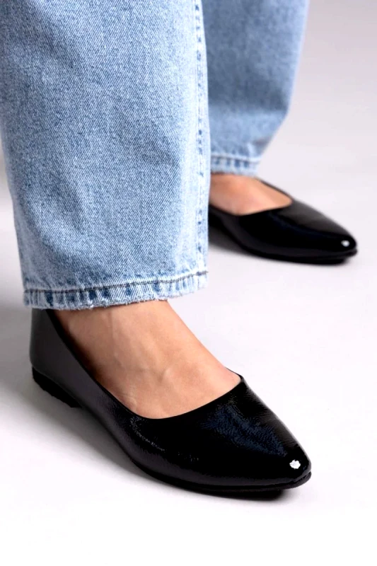 Estil Estil Patent Pointed Ballerinas - 1 (λουστρίνι) - Black