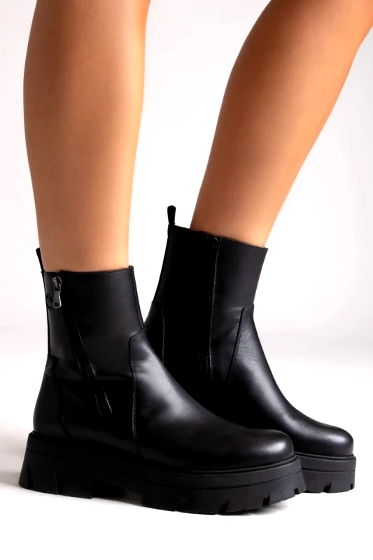 RAGAZZA RAGAZZA Leather Ankle Boots with Zipper - 0259 - Black Matte