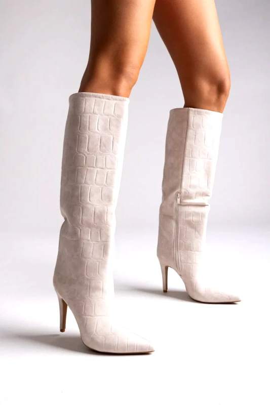 Ideal shoes Ideal shoes Μυτερά Μποτάκια με Εφέ Κροκό και Τακούνι Στιλέτο - 2529A - Μπεζ Κροκό