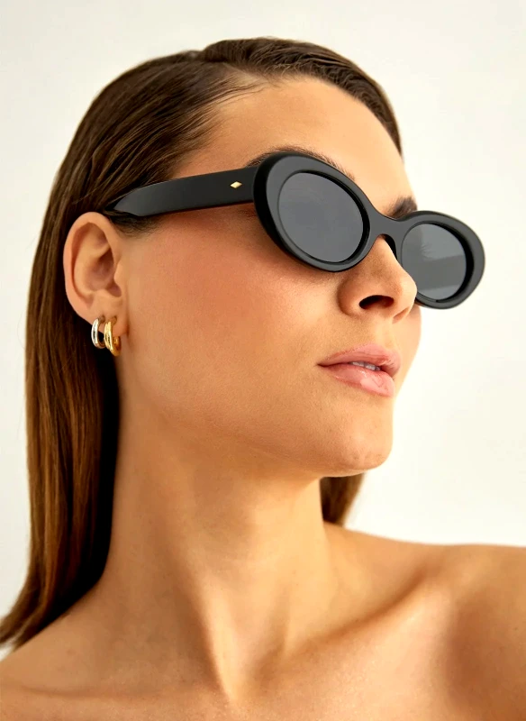 RED RAVEN RED RAVEN Amellie Sunglasses - Amellie - Black