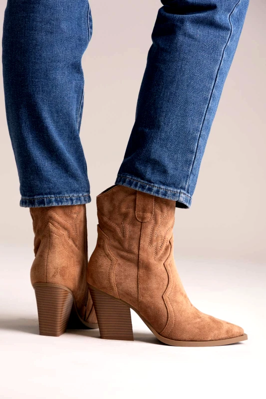 MARQUIIZ MARQUIIZ Pointed Suede Cowboy Ankle Boots - 7667A - Camel Suede