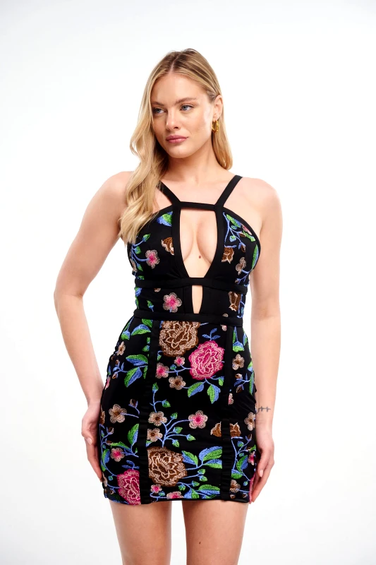 Φόρεμα Mini Με Κεντητά Λουλούδια