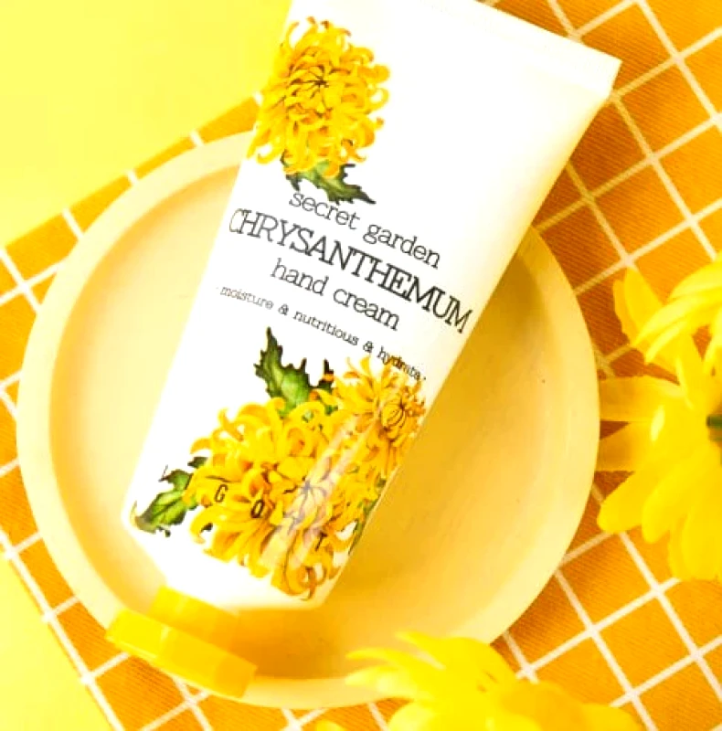 Jigott Jigott Secret Garden Chrysanthemum Hand Cream Κρέμα χεριών με εκχύλισμα χρυσάνθεμου 100ml
