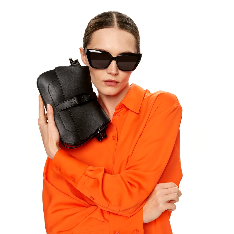 Furla Τσάντα Furla Flow WB01032-BX2045-O6000-1020 Μαύρο