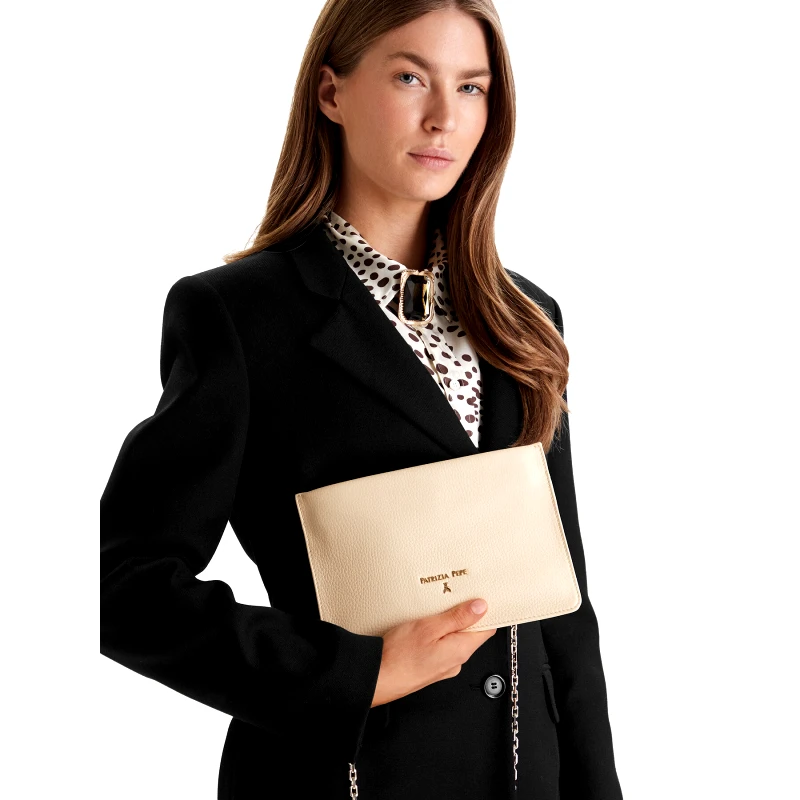 Patrizia Pepe Τσάντα Patrizia Pepe 8B0335/L001-W405 Εκρού