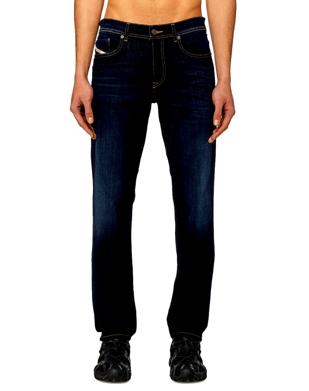 DIESEL DIESEL 2023 D-FINITIVE L.32 TROUSERS A10229009ZS-01 DenimDarkBlue