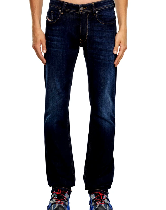DIESEL DIESEL 1985 LARKEE L.32 TROUSERS 00C06Q009ZS-01 DenimDarkBlue