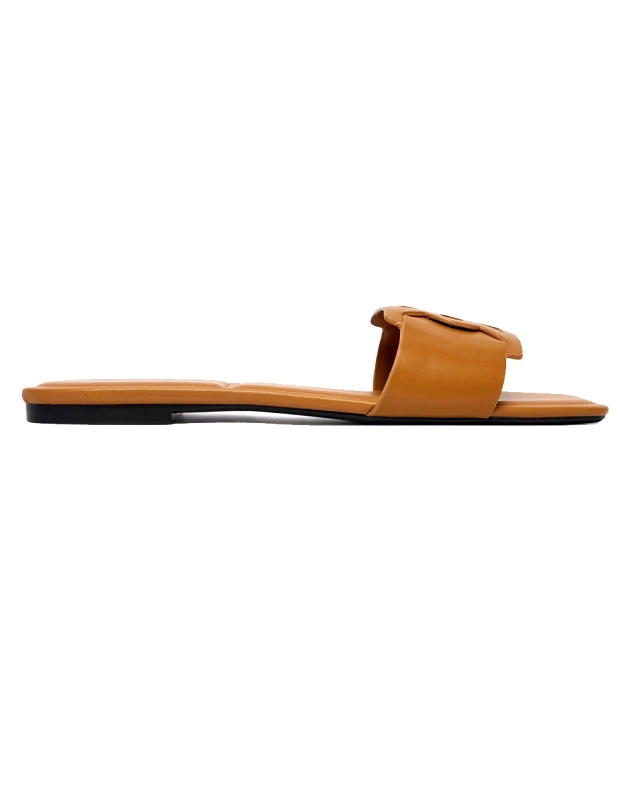CALVIN KLEIN CALVIN KLEIN JEANS SQUARE FLAT SANDAL EMBLEM HW0HW03128-GBQ Tan