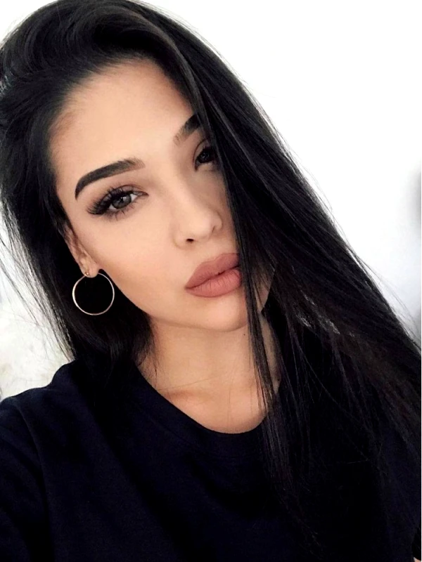 Annakey SMALL HOOP EARRINGS (2 COLOURS)