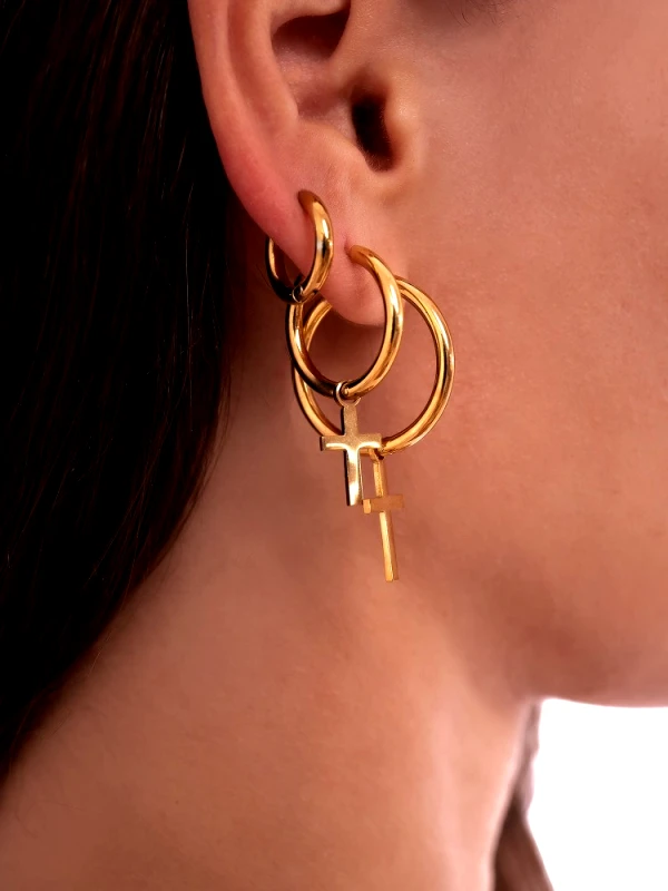 Annakey CROSS CALLIE GOLD HOOP EARRINGS