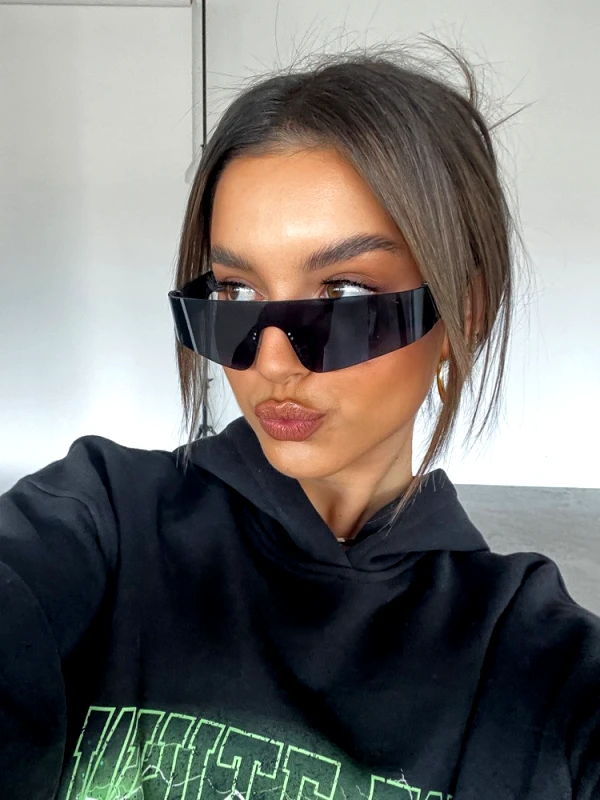 Annakey BURN BLACK SUNNIES