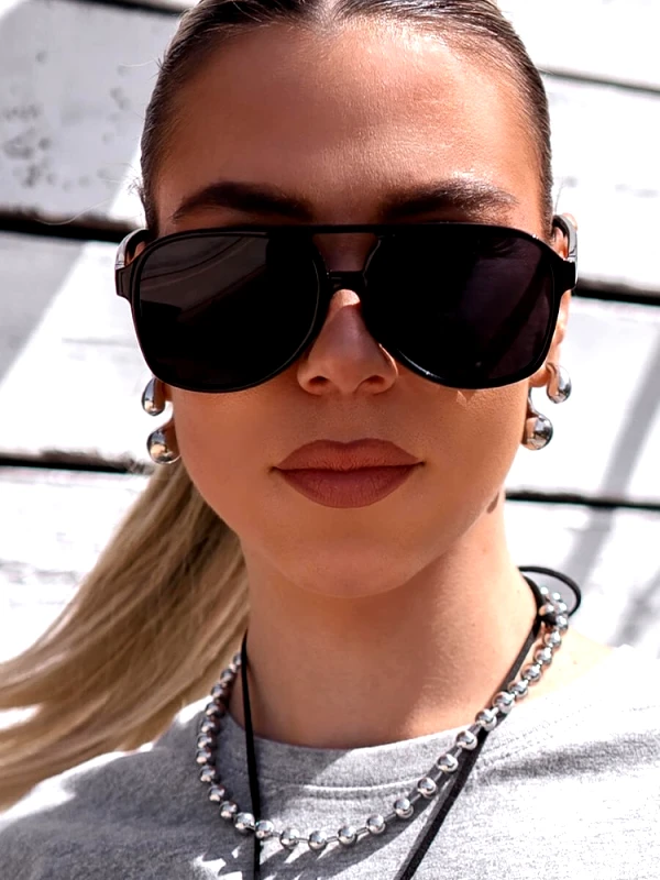 Annakey ANNAKEY TORI BLACK SUNGLASSES