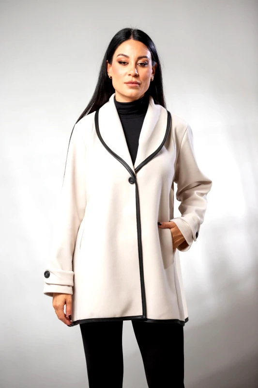 Boutique ΠΑΛΤΟ ΜΕ ΤΣΕΠΕΣ ΚΑΙ ΔΕΡΜΑΤΙΝΕΣ ΛΕΠΤΟΜΕΡΕΙΕΣ Εκρού