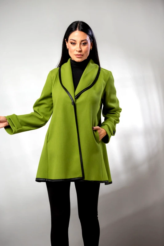 Boutique ΠΑΛΤΟ ΜΕ ΤΣΕΠΕΣ ΚΑΙ ΔΕΡΜΑΤΙΝΕΣ ΛΕΠΤΟΜΕΡΕΙΕΣ Πράσινο