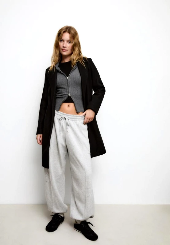 Stradivarius Stradivarius Μίντι Παλτό Με Κουμπί Απαλής Υφής Μαύρο S