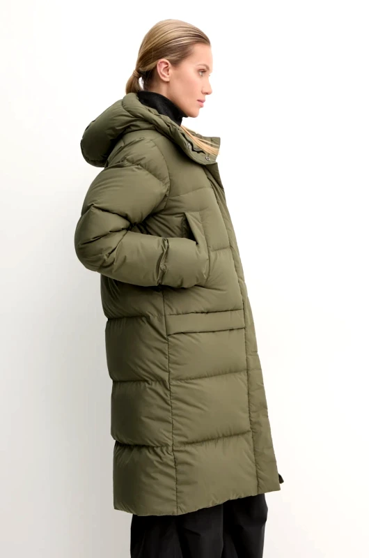 Peak Performance Μπουφάν με επένδυση από πούπουλα Peak Performance Quiver χρώμα: πράσινο, G79931