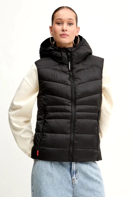 Superdry Αμάνικο μπουφάν Superdry χρώμα: μαύρο, W5011715A-02A
