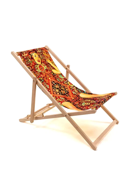 Seletti Ξαπλώστρα Seletti Chair Lady On Carpet