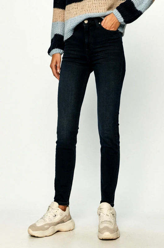 Lee Lee - Тζιν παντελονι Scarlett High