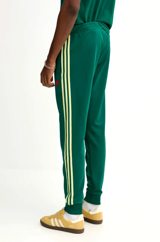 adidas Originals Παντελόνι φόρμας adidas Originals SST TP χρώμα: πράσινο, JP1224