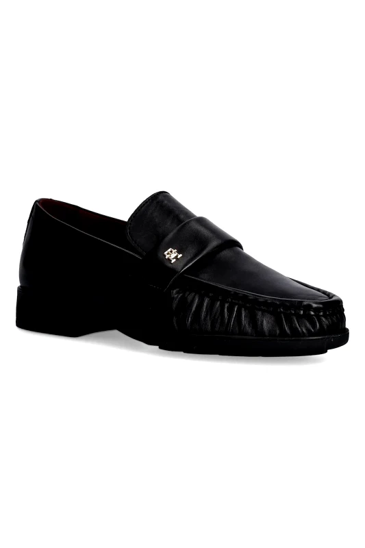 Tommy Hilfiger Δερμάτινα μοκασίνια Tommy Hilfiger LOAFER SOFT NAPPA PLEATED TOE χρώμα: μαύρο, FW0FW08362