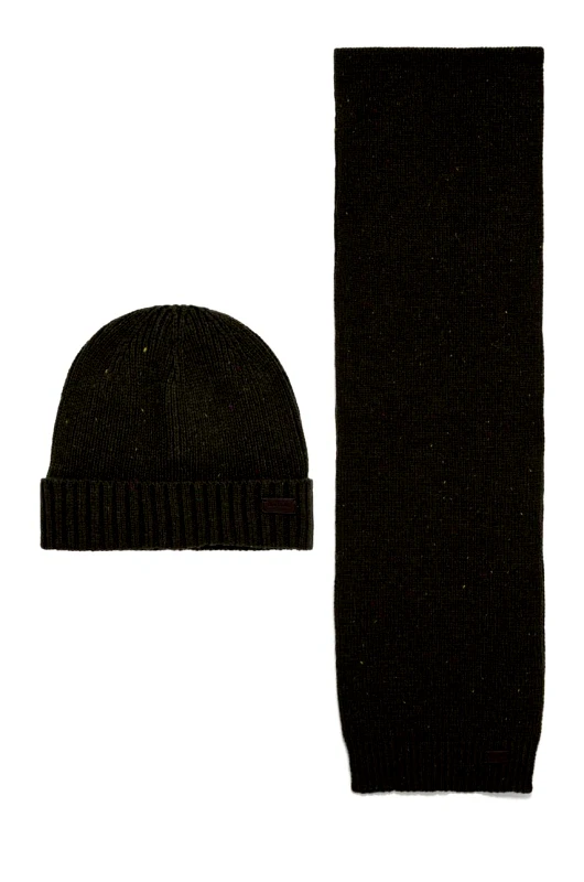 Barbour Σκούφος και κασκόλ Barbour Carlton Fleck Beanie & Scarf Gift Set χρώμα: πράσινο MGS0047